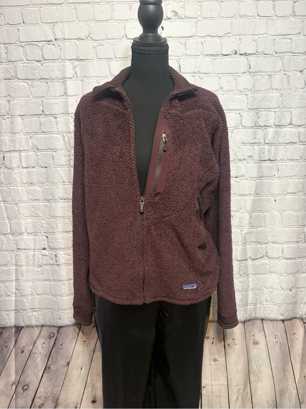 Patagonia Women's Maroon Full-Zip Sherpa Jacket